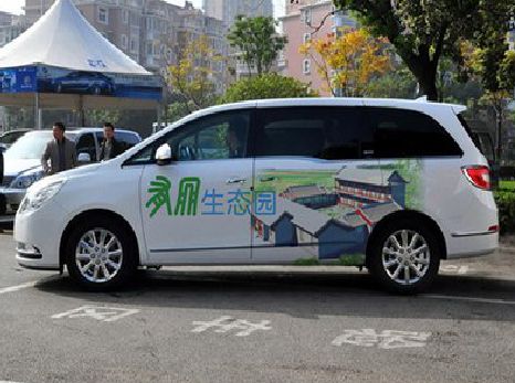 龙港户外车贴喷绘如何保持效果?